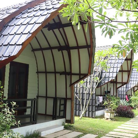 Gino'S Place - Guest House & Jungle Trekking Букит Лаванг Екстериор снимка