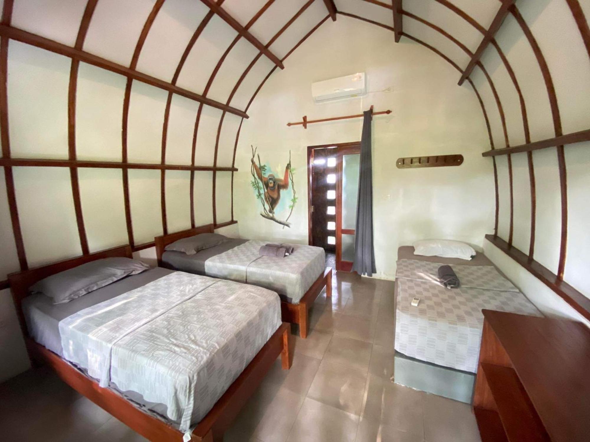 Gino'S Place - Guest House & Jungle Trekking Букит Лаванг Екстериор снимка