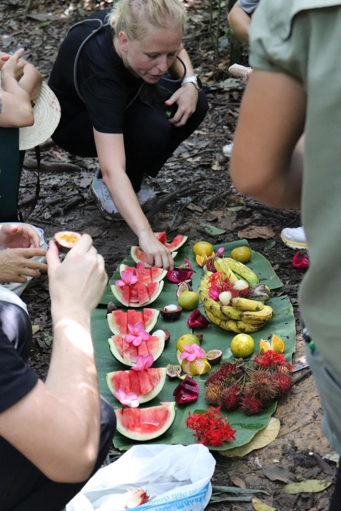 Gino'S Place - Guest House & Jungle Trekking Букит Лаванг Екстериор снимка